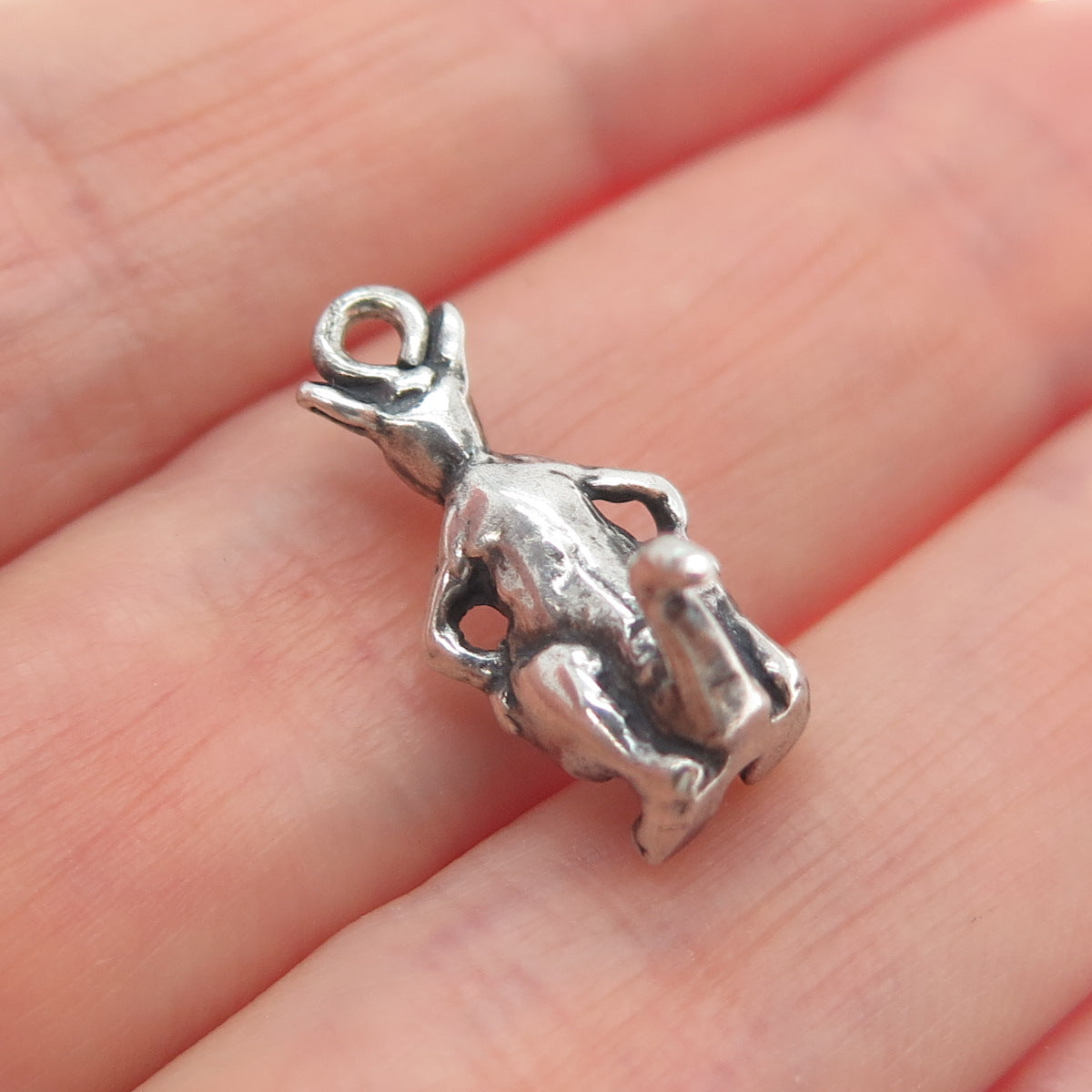 925 Sterling Silver Vintage Kangaroo Oxidized Minimalist 3D Charm Pendant
