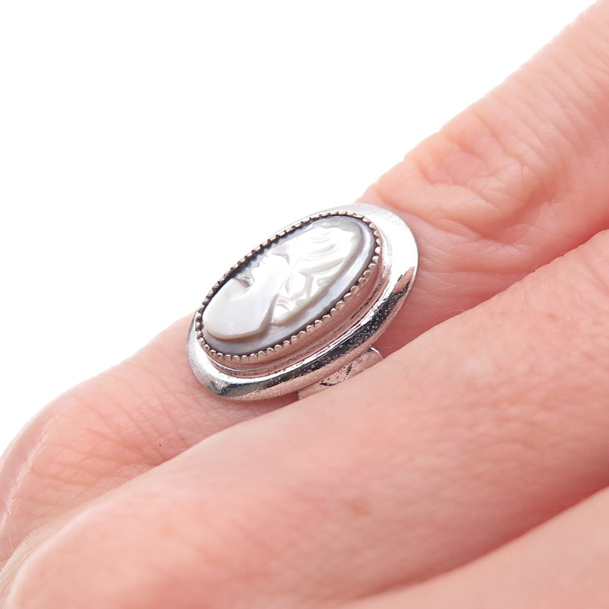 Sarah Coventry 925 Sterling Antique Art Deco Real MOP Lady Cameo Ring Size 4.25