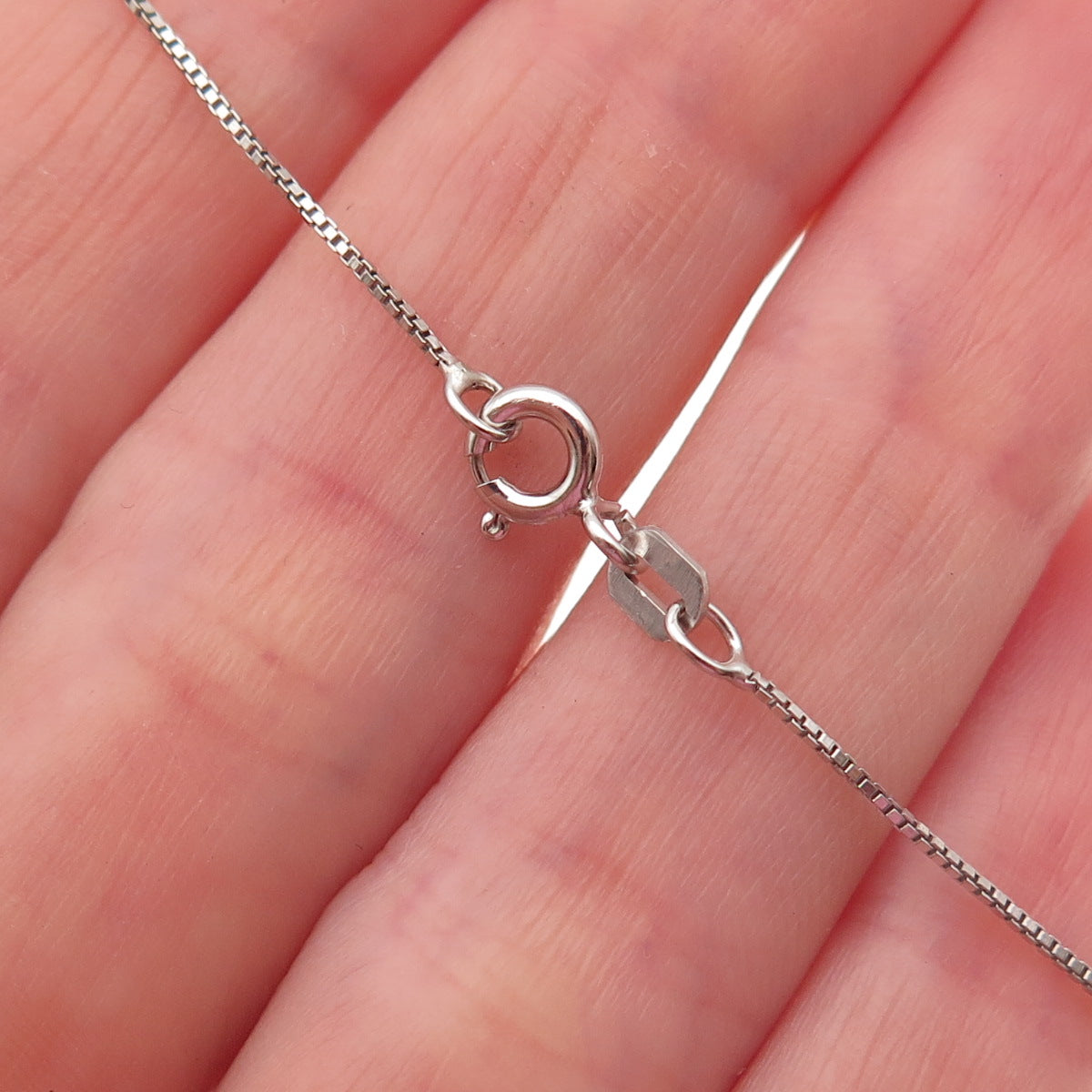 925 Sterling Silver Open Heart Box Chain Necklace 18"