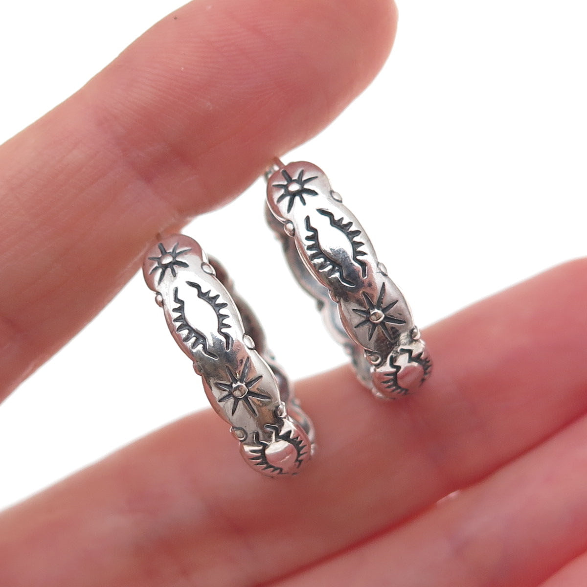 Shube 925 Sterling Silver Vintage Sun Symbol Oxidized Hoop Earrings