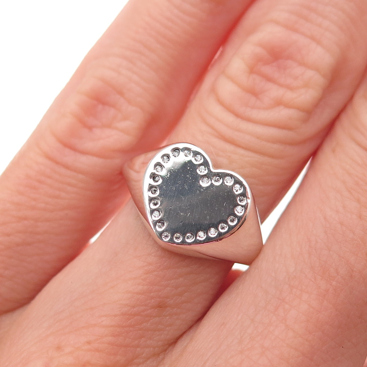 Pandora 925 Sterling Silver Round-Cut C Z Heart Signet Ring Size 6