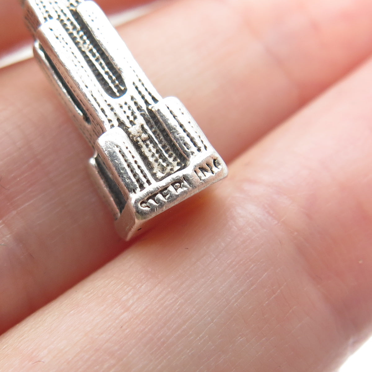 925 Sterling Silver Vintage Empire State Building Minimalist 3D Charm Pendant