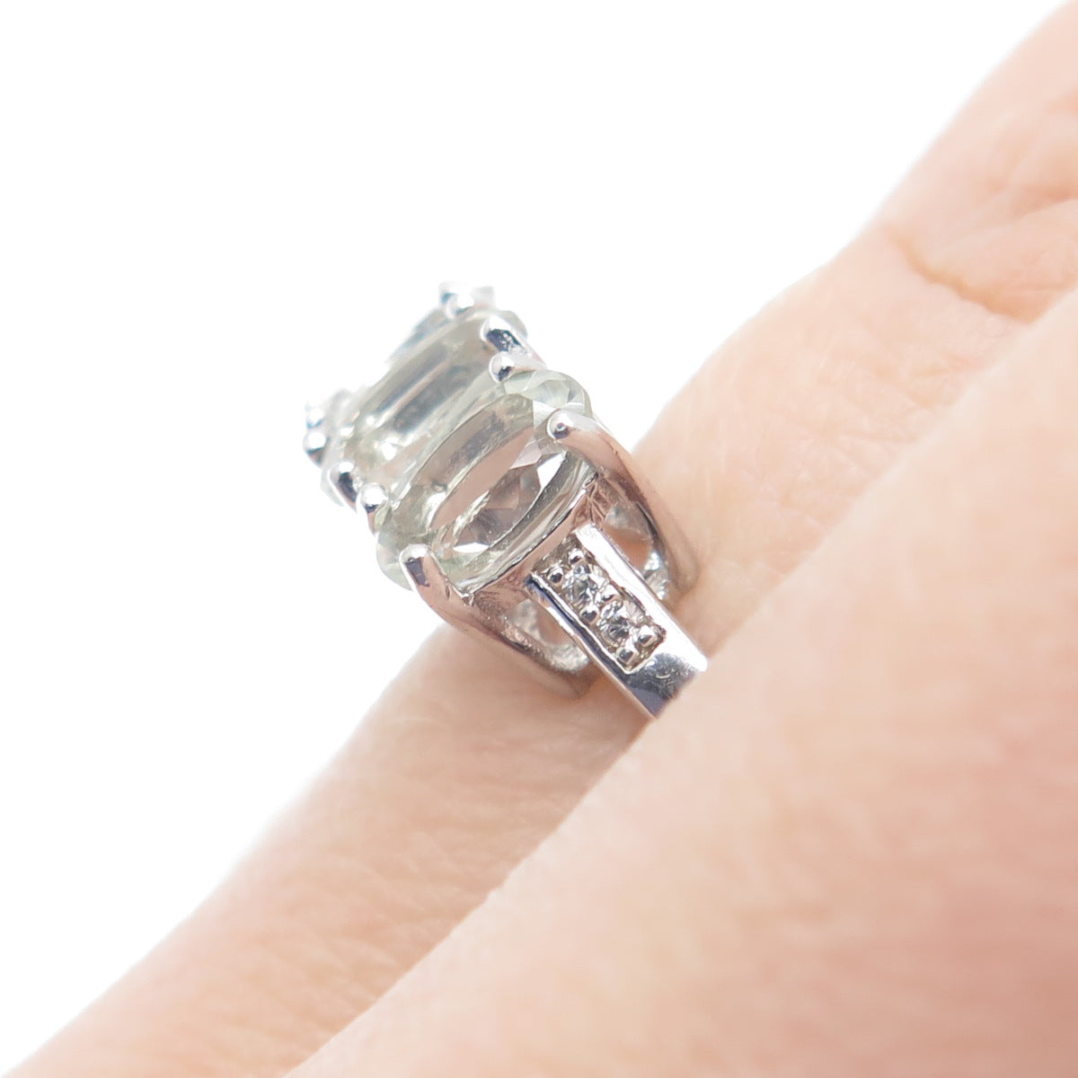 925 Sterling Silver Real Oval-Cut Green Amethyst & C Z Ring Size 6.25