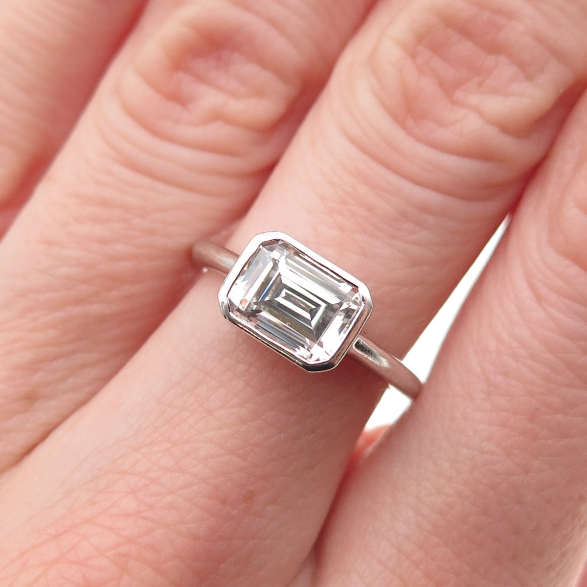 Lafonn 925 Sterling Silver Emerald-Cut C Z Engagement Ring Size 6