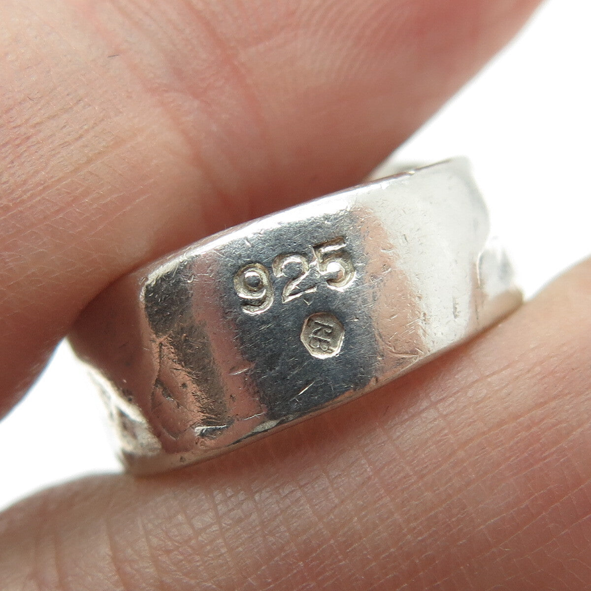 925 Sterling Silver Vintage Ribbed Modernist Ring Size 7.5