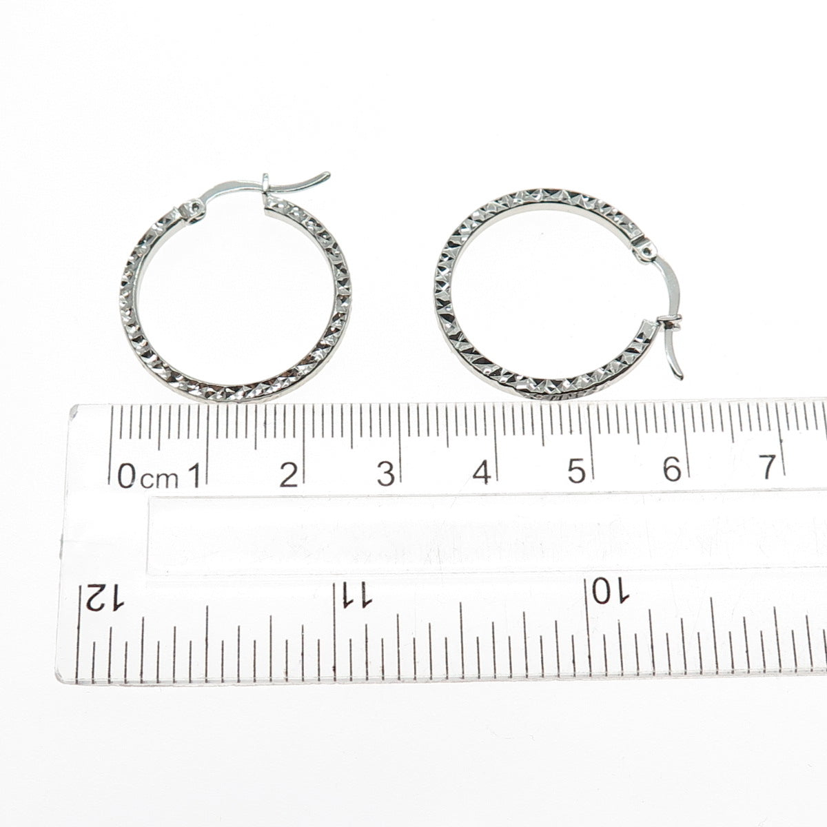 925 Sterling Silver Diamond-Cut Hoop Earrings