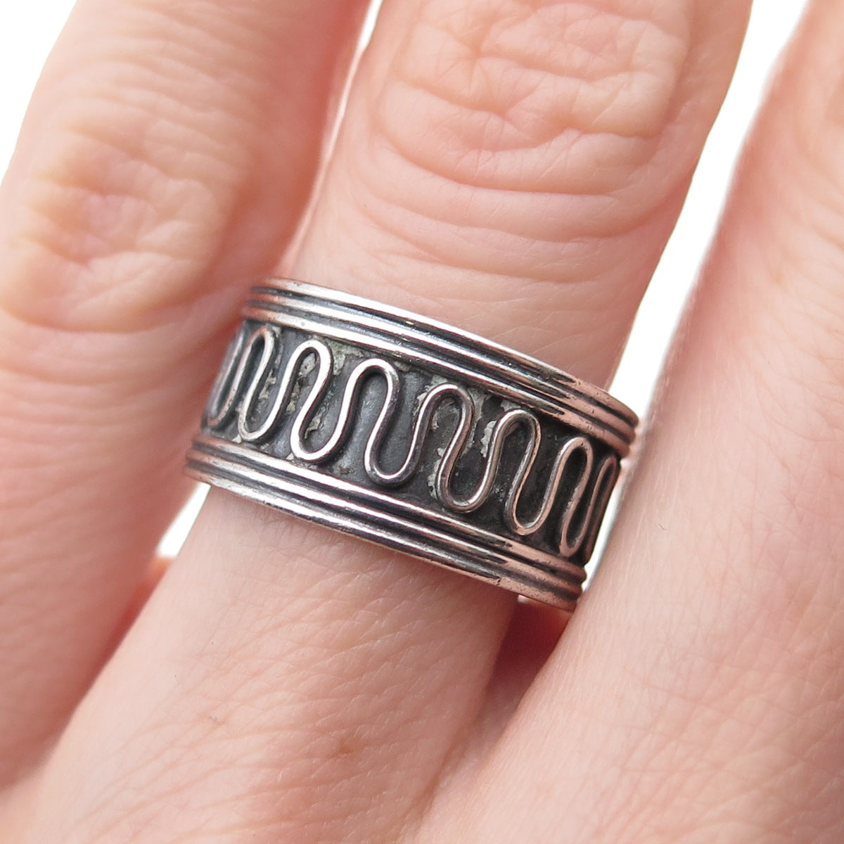 925 Sterling Silver Vintage Modernist Zig Zag Oxidized Band Ring Size 6.5