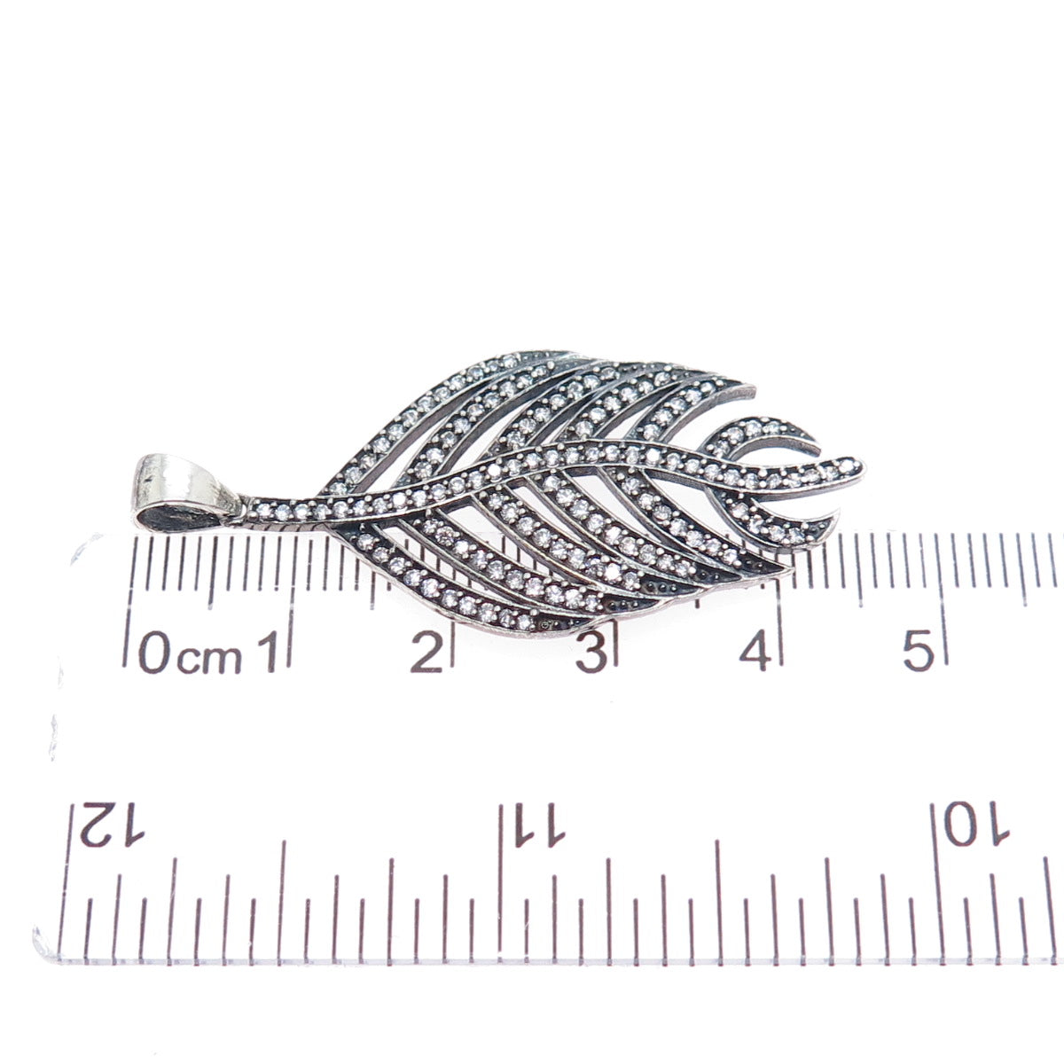 925 Sterling Silver Vintage Round-Cut C Z Feather Oxidized Charm Pendant