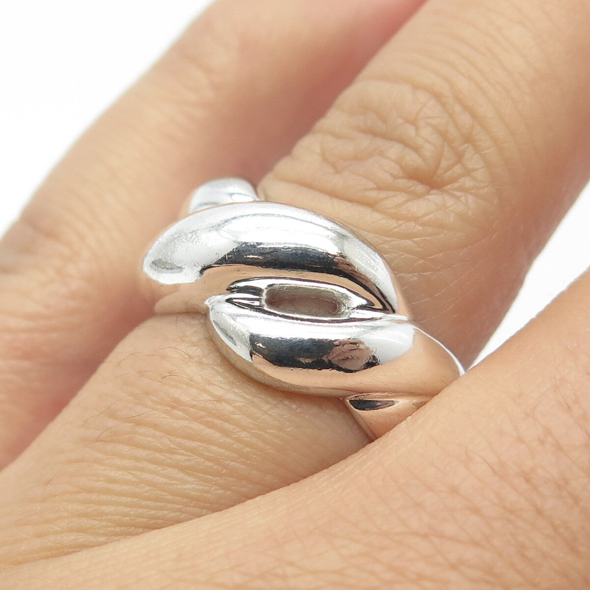925 Sterling Silver Vintage Ribbed Ring Size 7