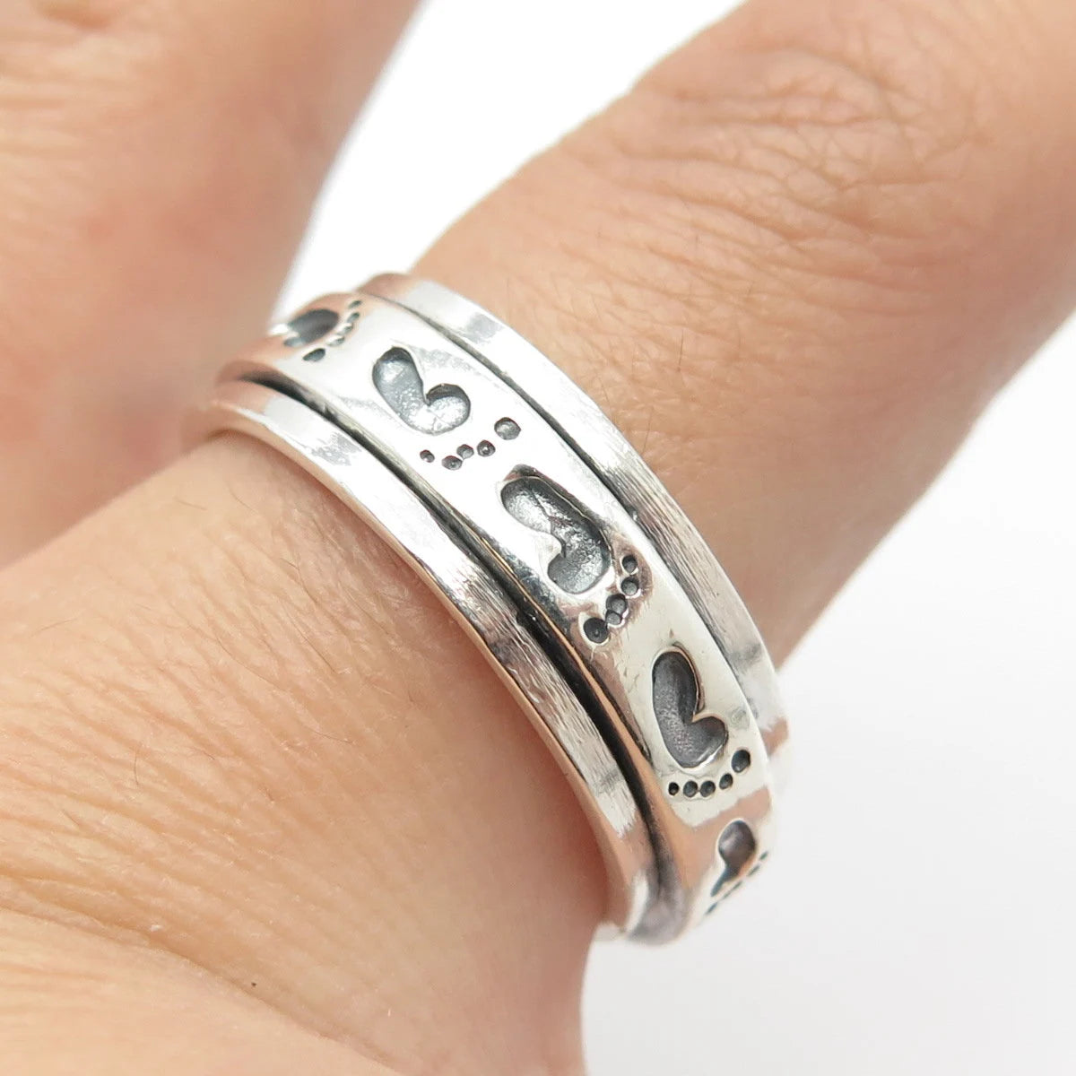 925 Sterling Silver Vintage Footprint Rotating Band Ring Size 10.75