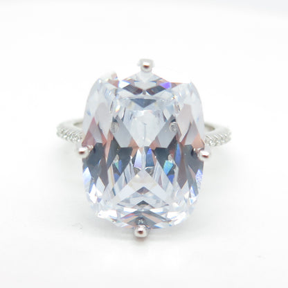 925 Sterling Silver Oval-Cut Shaped C Z Ring Size 6
