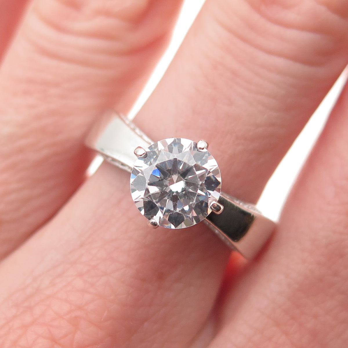 925 Sterling Silver Round-Cut C Z Engagement Ring Size 7.25