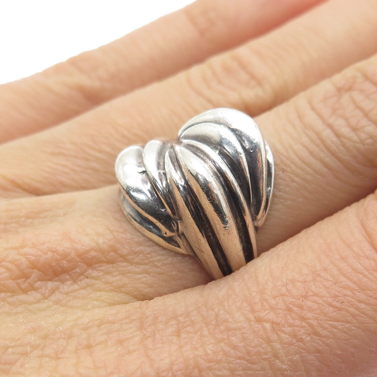 925 Sterling Silver Vintage Modernist Ribbed Oxidized Ring Size 7.5