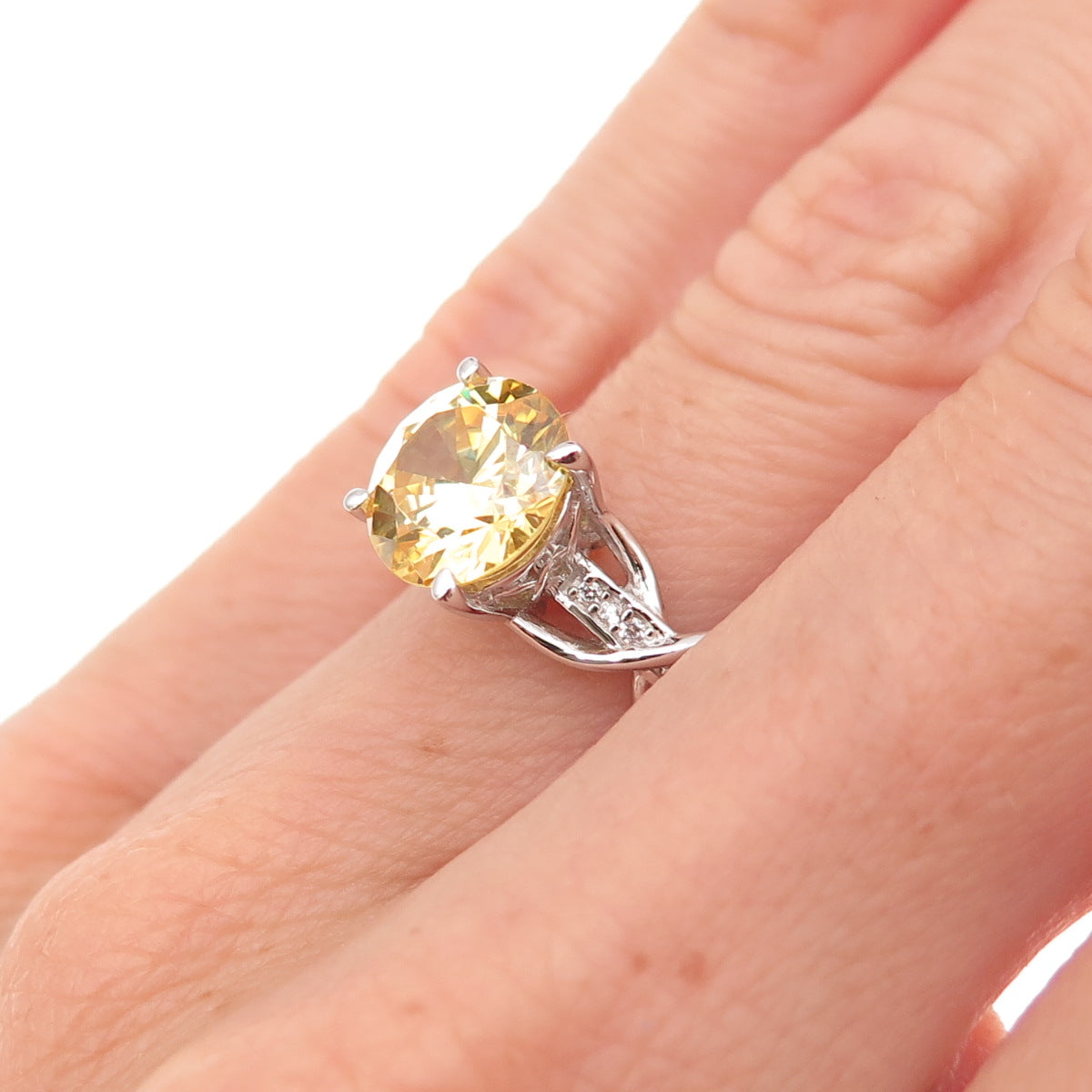 Key Star 925 Sterling Silver Round-Cut Canary & White C Z Ring Size 6