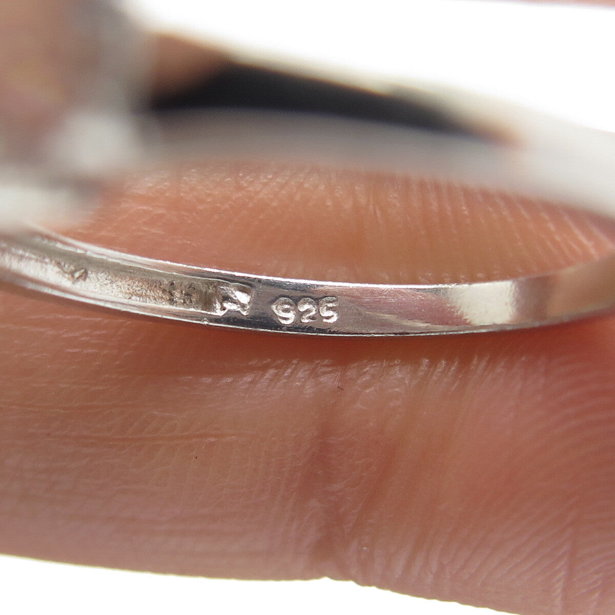 925 Sterling Silver Round-Cut Shaped C Z Engagement Ring Size 7.25