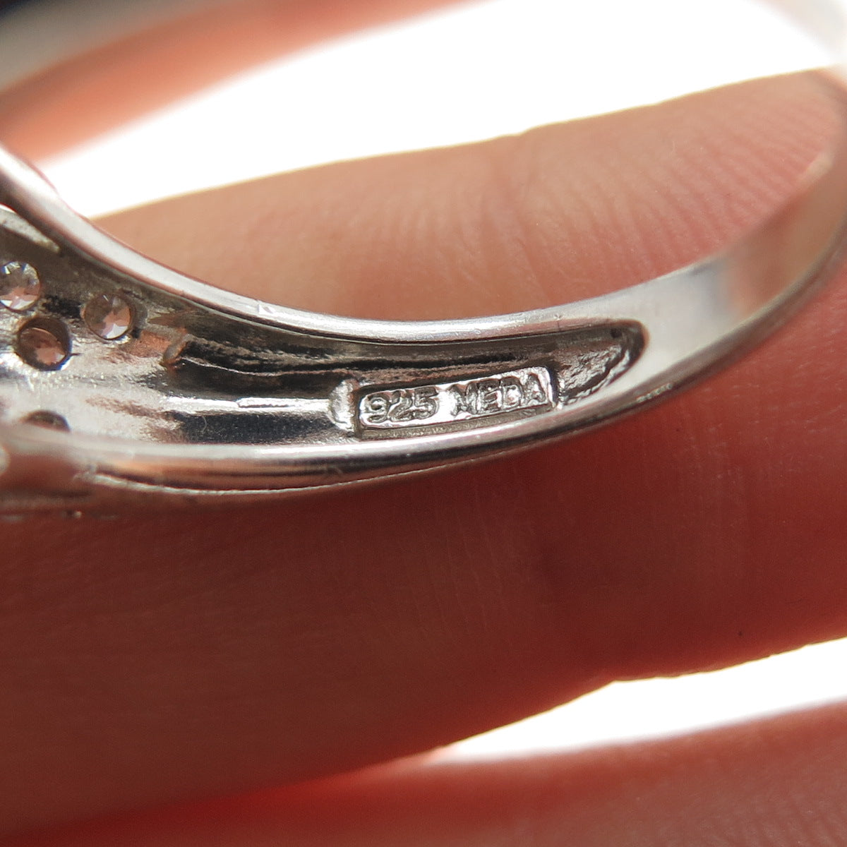 MEDA 925 Sterling Silver Radiant & Round-Cut C Z Engagement Ring Size 8