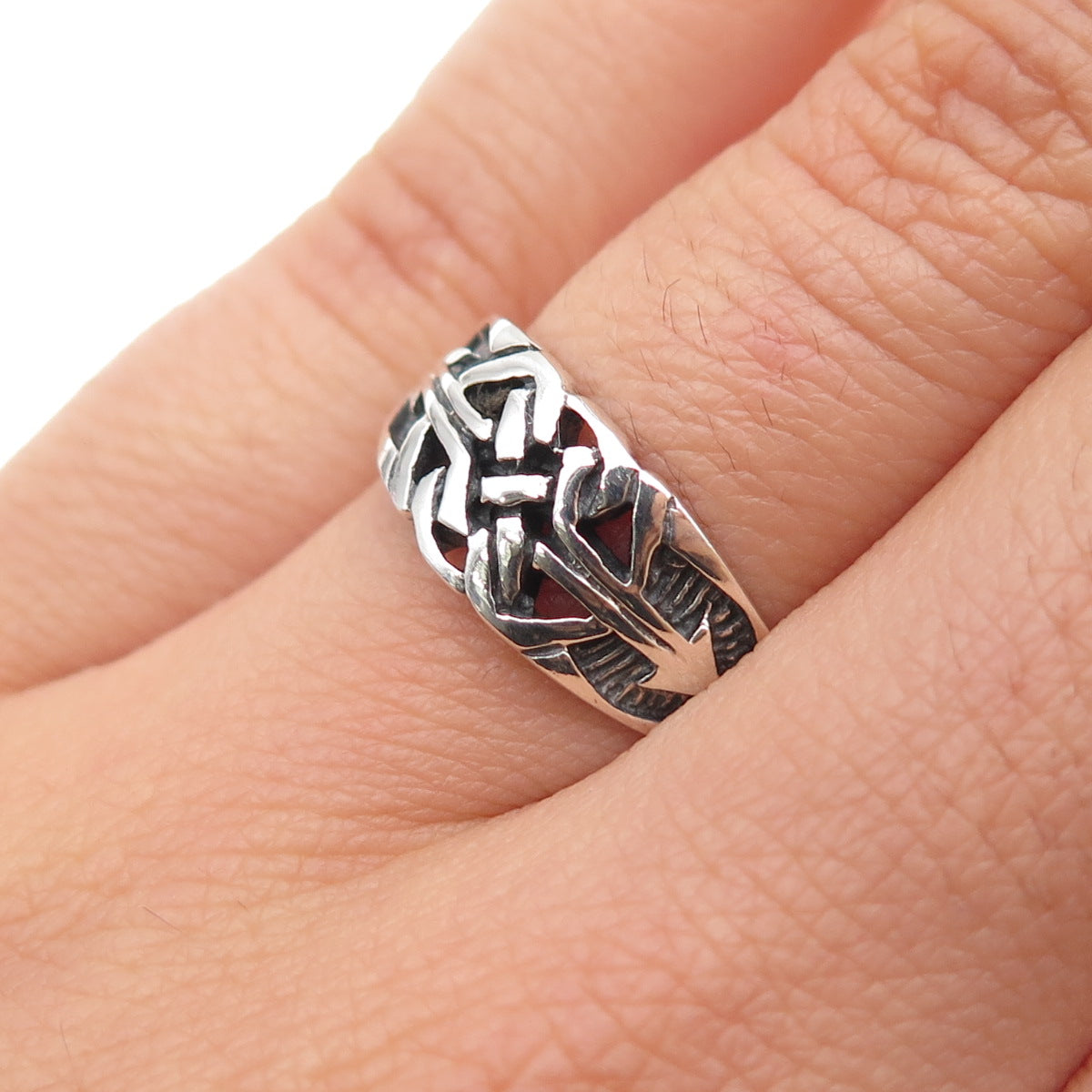 925 Sterling Silver Vintage Arrow Knot Oxidized Ring Size 6