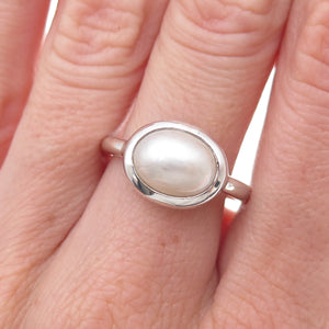 925 Sterling Silver Vintage Real Pearl Modernist Ring Size 6