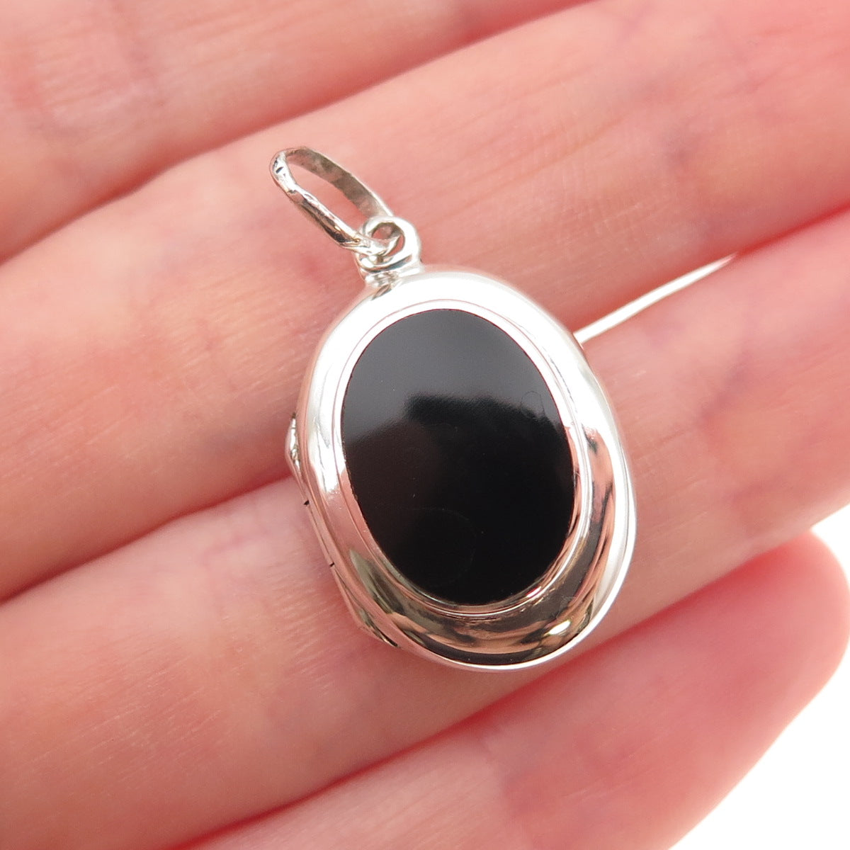 925 Sterling Silver Vintage Real Black Onyx Oxidized Locket Charm Pendant
