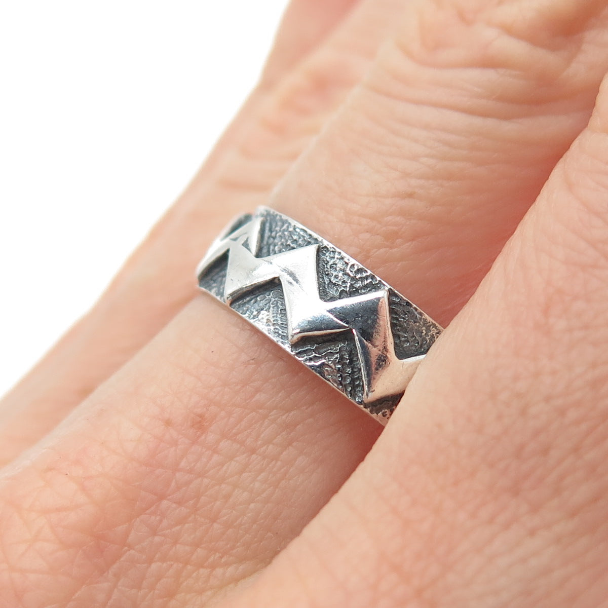925 Sterling Silver Vintage Modernist Zig Zag Oxidized Band Ring Size 9.5