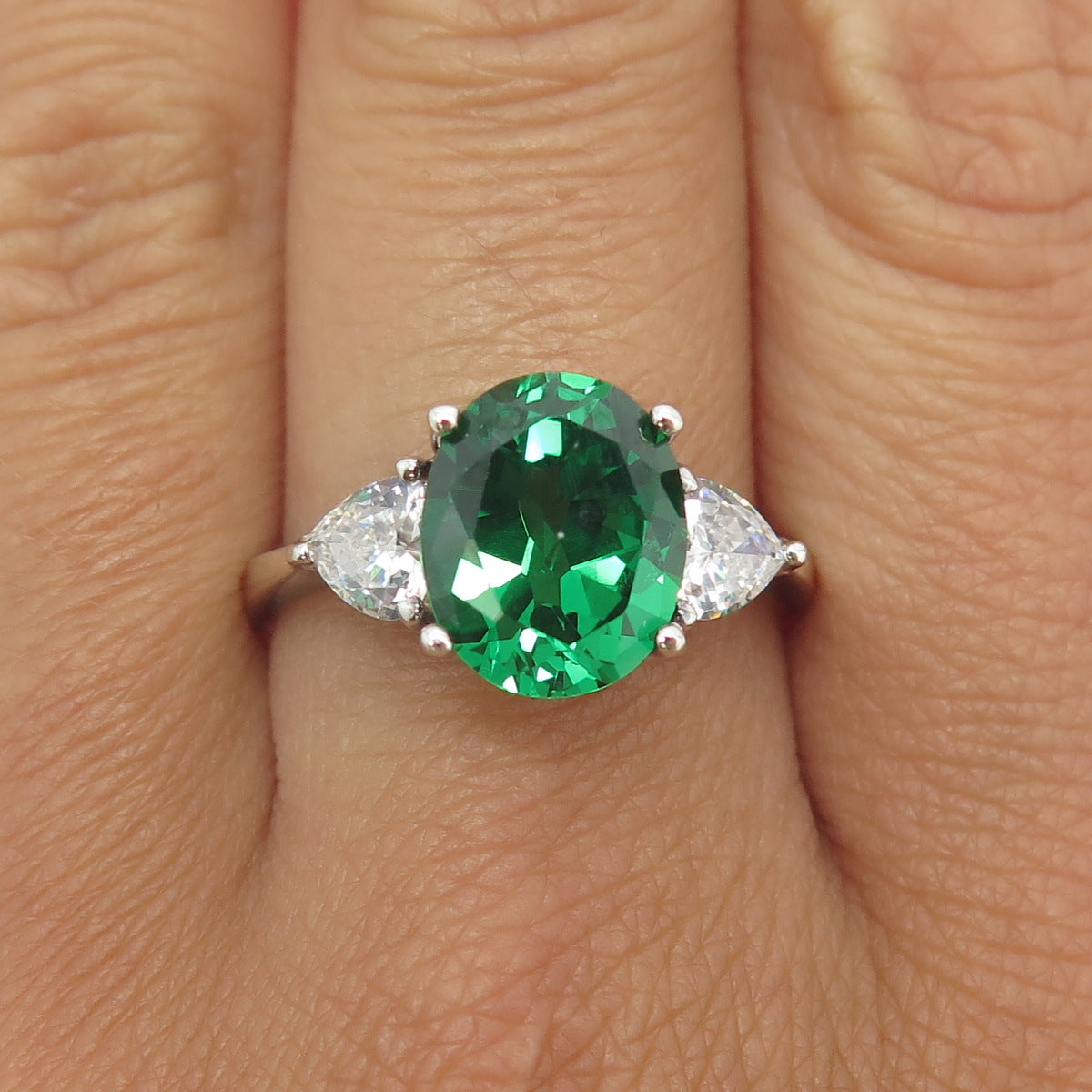 925 Sterling Silver Oval & Heart-Cut Green White C Z Ring Size 8.75