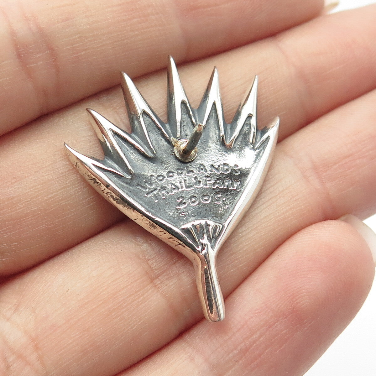 925 Sterling Silver Vintage 2006 "Woodlands Trail & Park" Leaf Pin