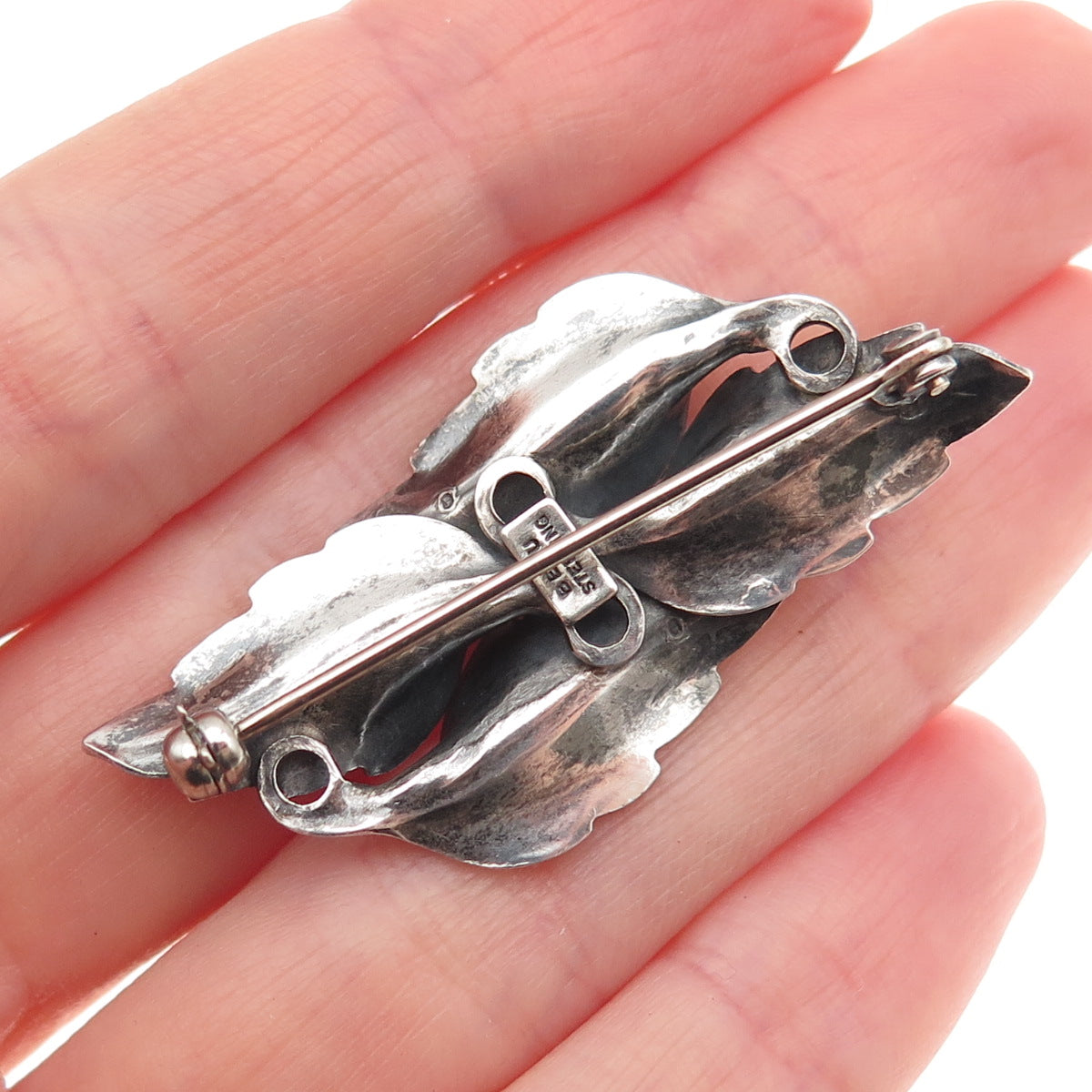 Beau 925 Sterling Silver Vintage Floral Leaf Oxidized Pin Brooch