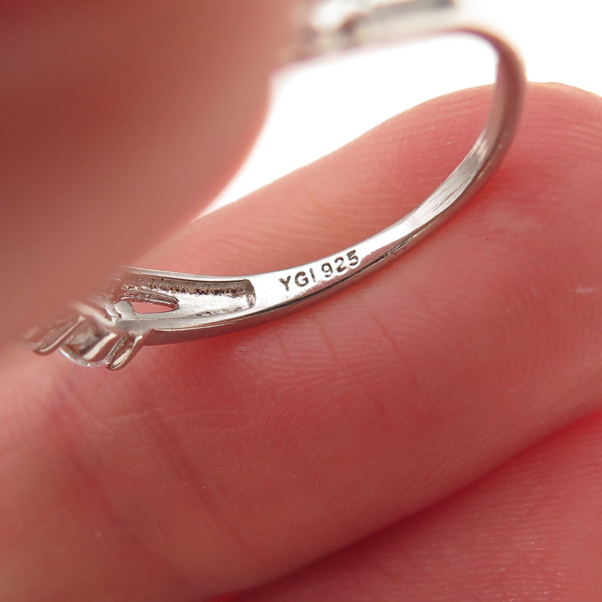 925 Sterling Silver Round-Cut C Z Crisscross Ring Size 7.5