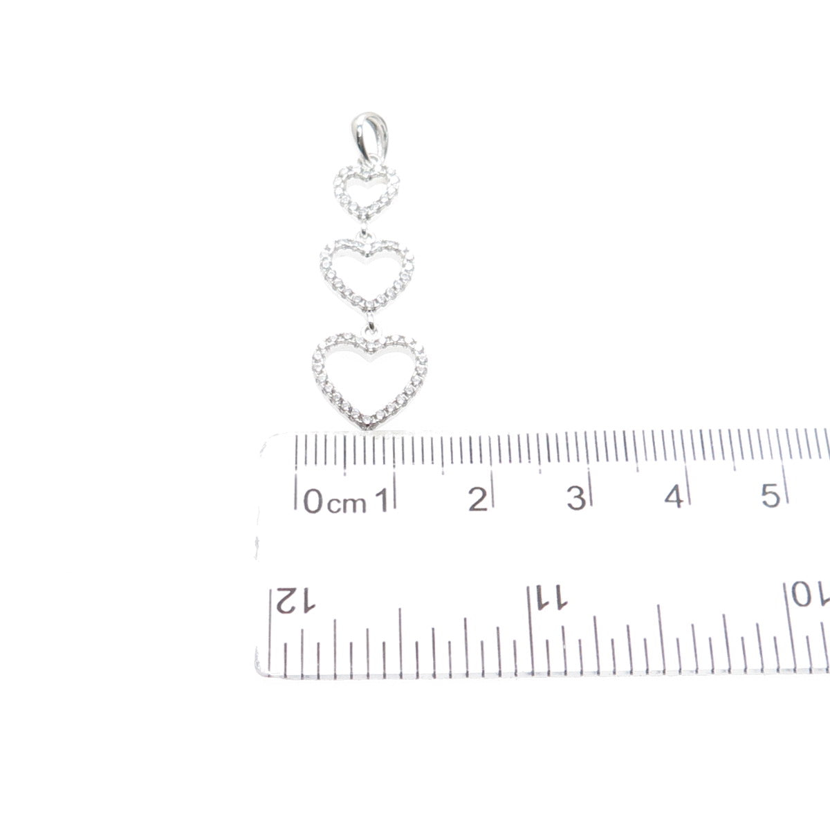 FD FELICIA DESIGN 925 Sterling Silver Round-Cut C Z Graduated Heart Pendant