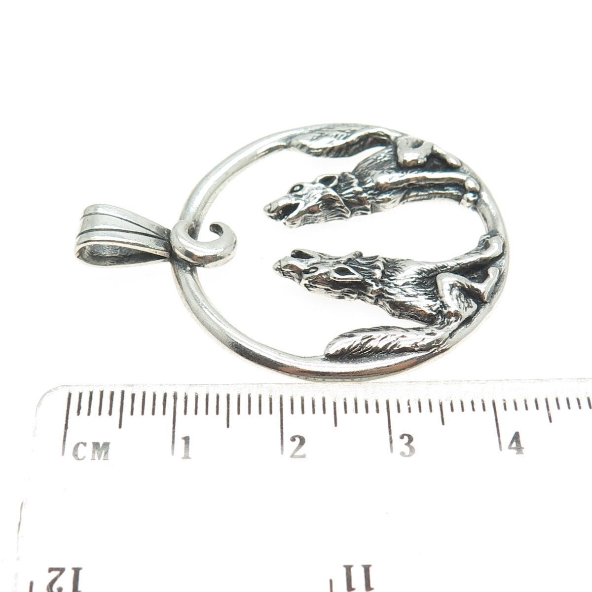 SHUBE 925 Sterling Silver Vintage Couple of Howling Wolves Pendant