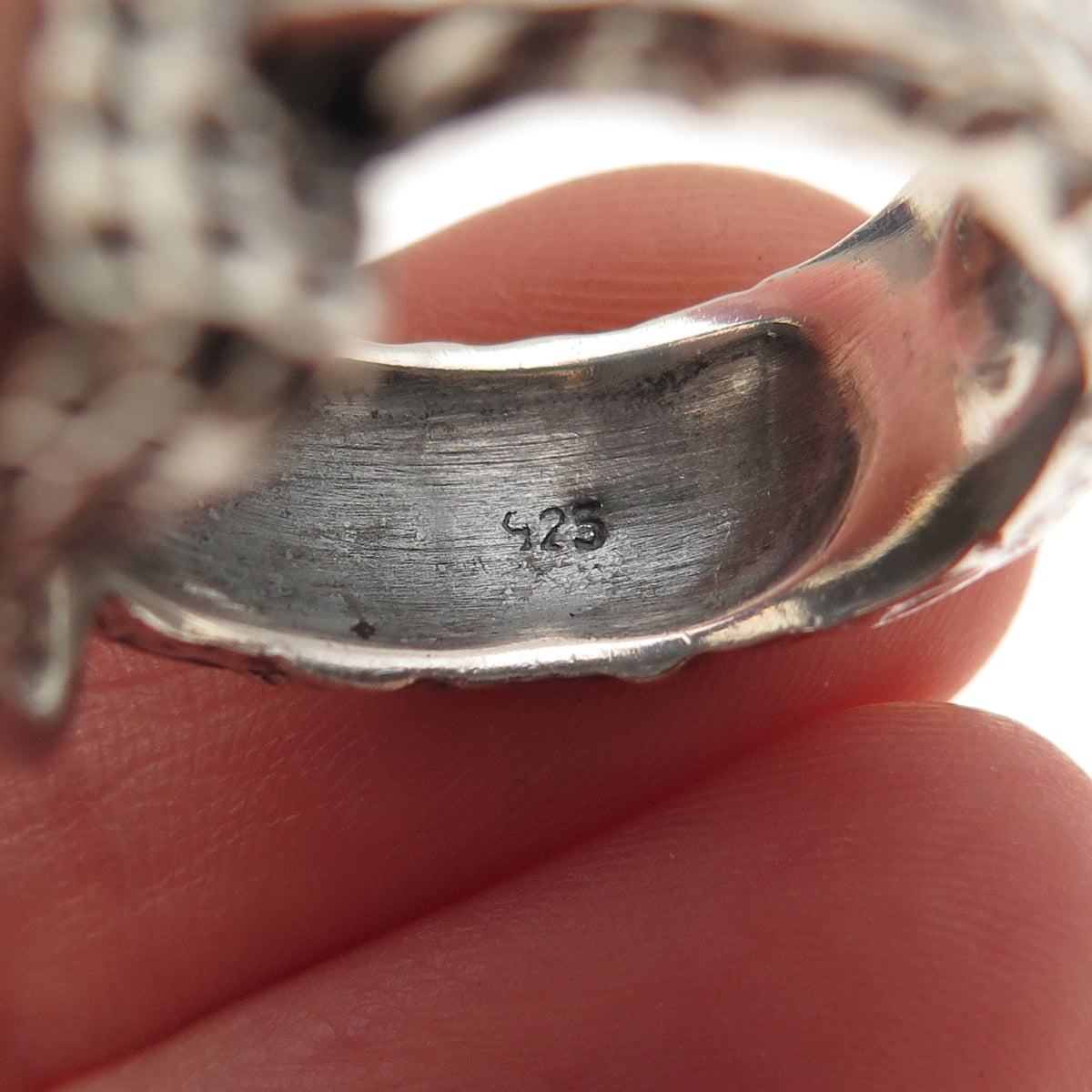 925 Sterling Silver Vintage Real Chalcedony Modernist Oxidized Ring Size 7.5