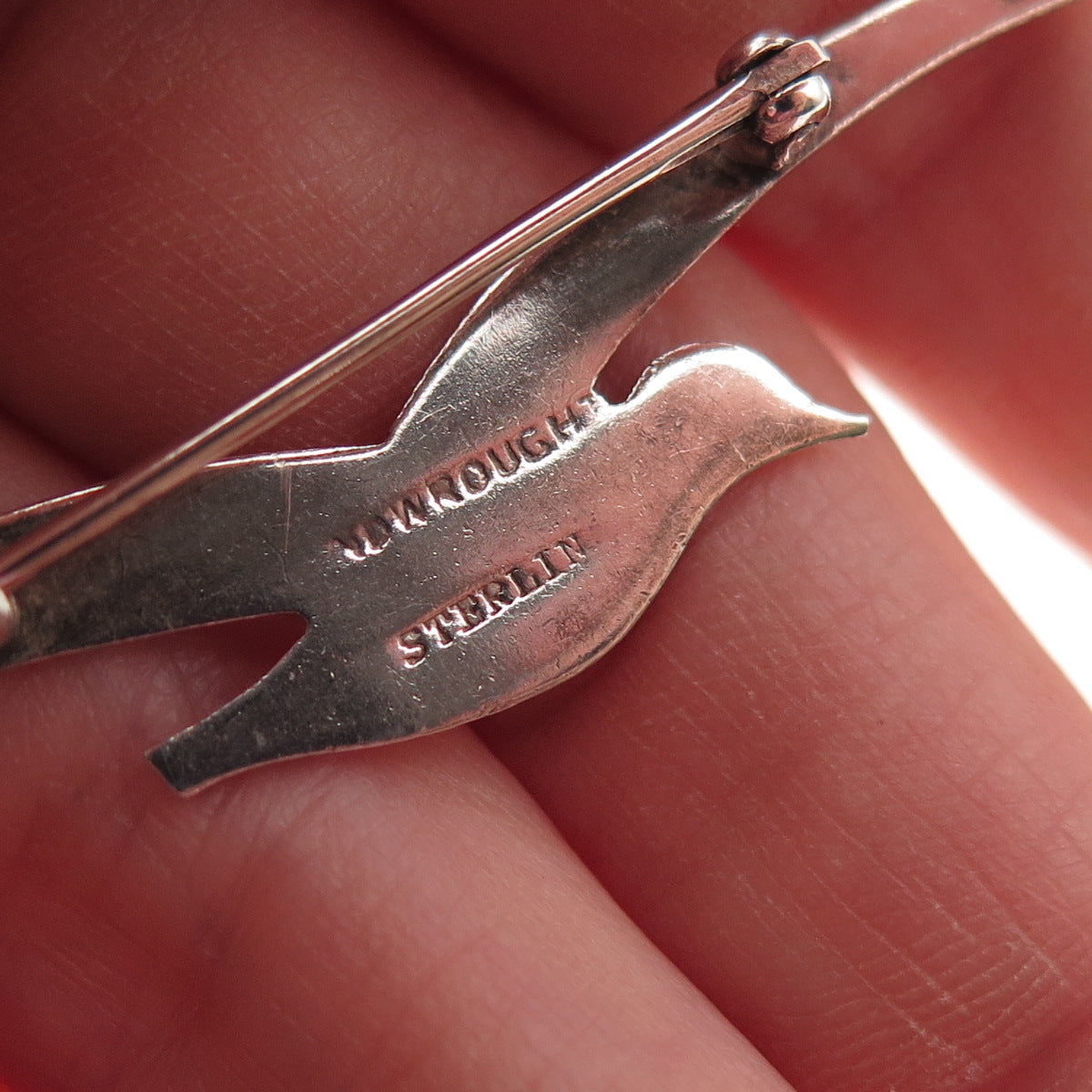 925 Sterling Silver Vintage Seagull Bird Hand-Wrought Oxidized Pin Brooch
