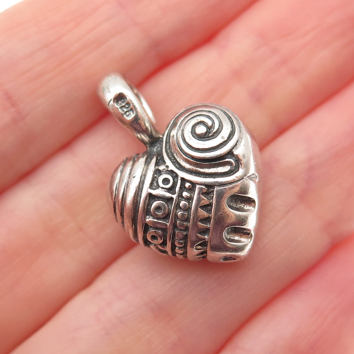 LAGOS Caviar 925 Sterling Silver Vintage Heart of Philadelphia Charm Pendant