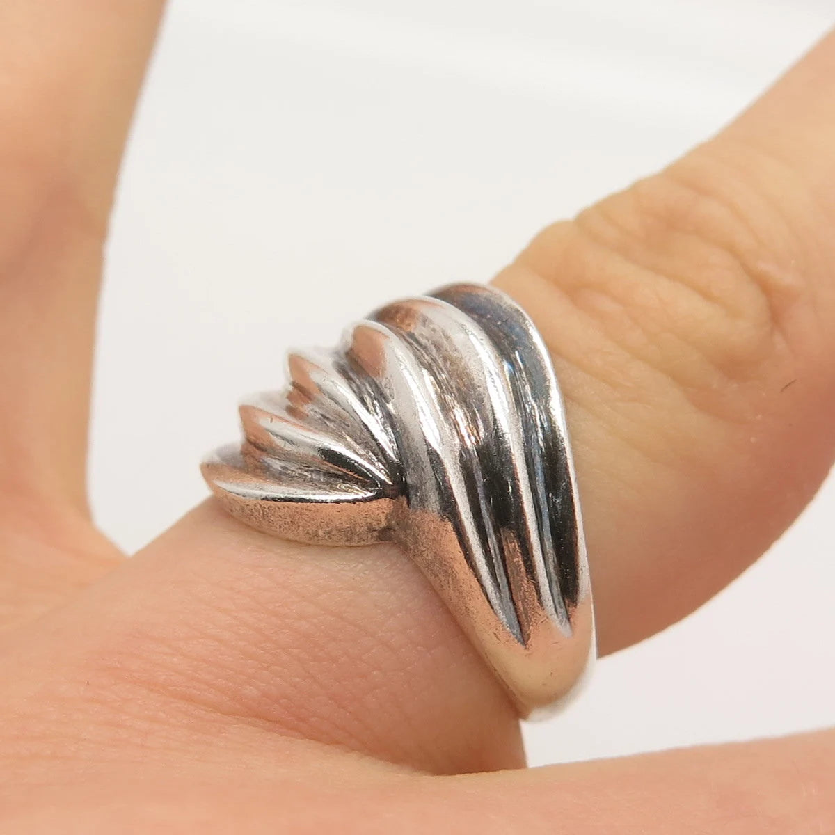 925 Sterling Silver Vintage Ribbed Ring Size 6.25