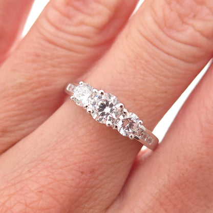 925 Sterling Silver Round-Cut C Z Engagement Ring Size 7