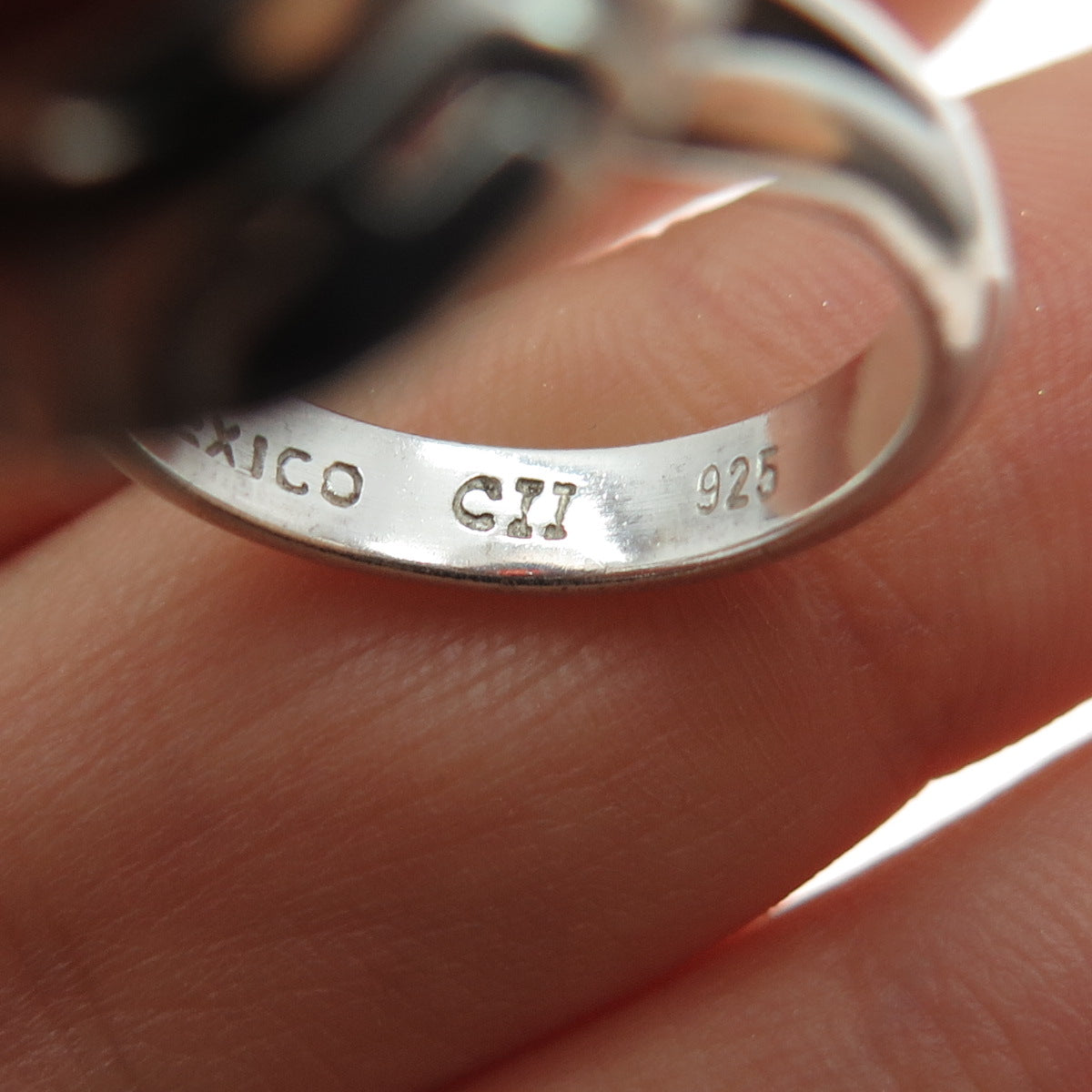 925 Sterling Silver Vintage CII Mexico Real Carnelian Tribal Ring Size 6.25