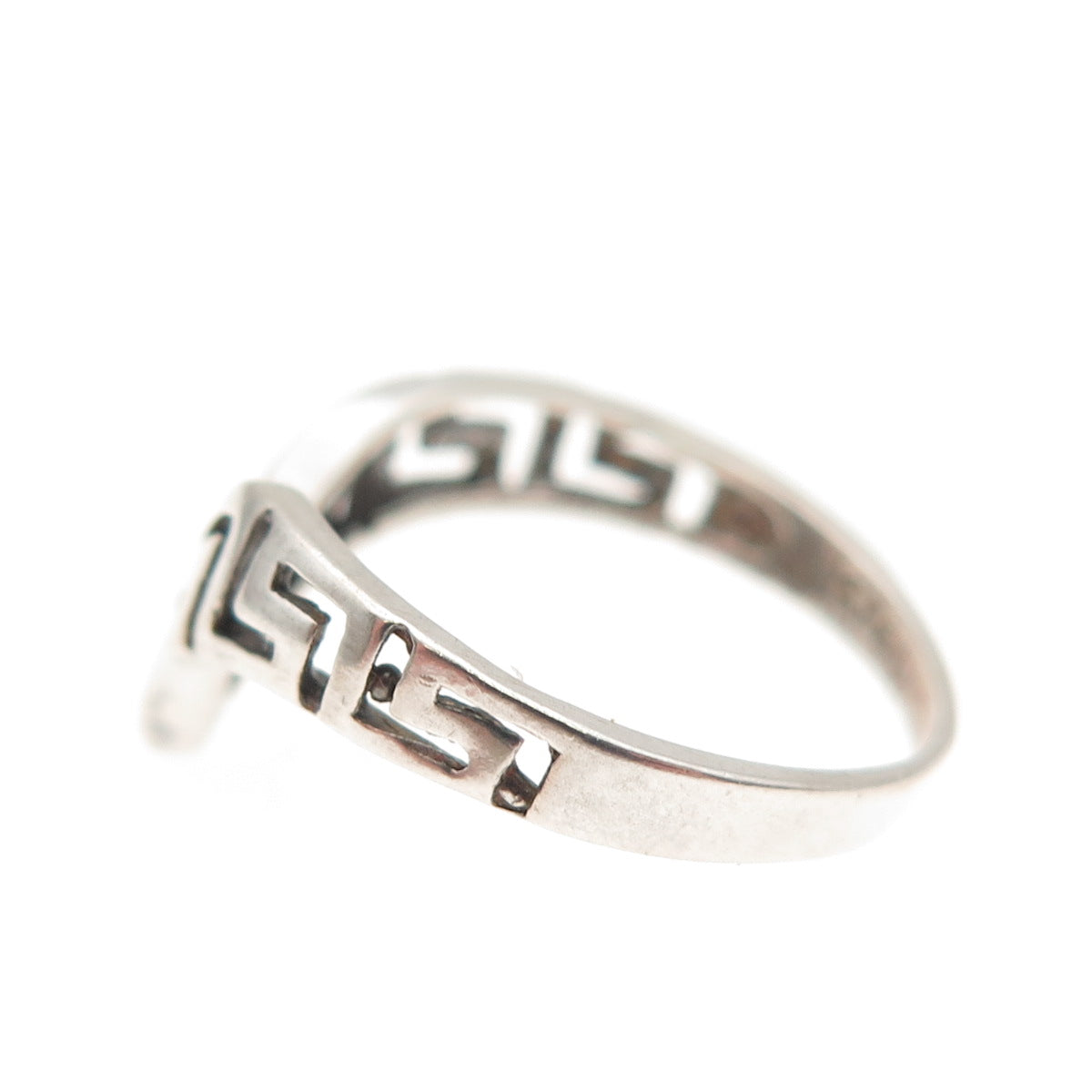 925 Sterling Silver Vintage V-Shape Oxidized Ring Size 6.5