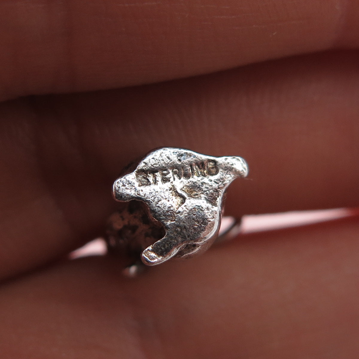 925 Sterling Silver Vintage Easter Bunny Oxidized Minimalist 3D Charm Pendant