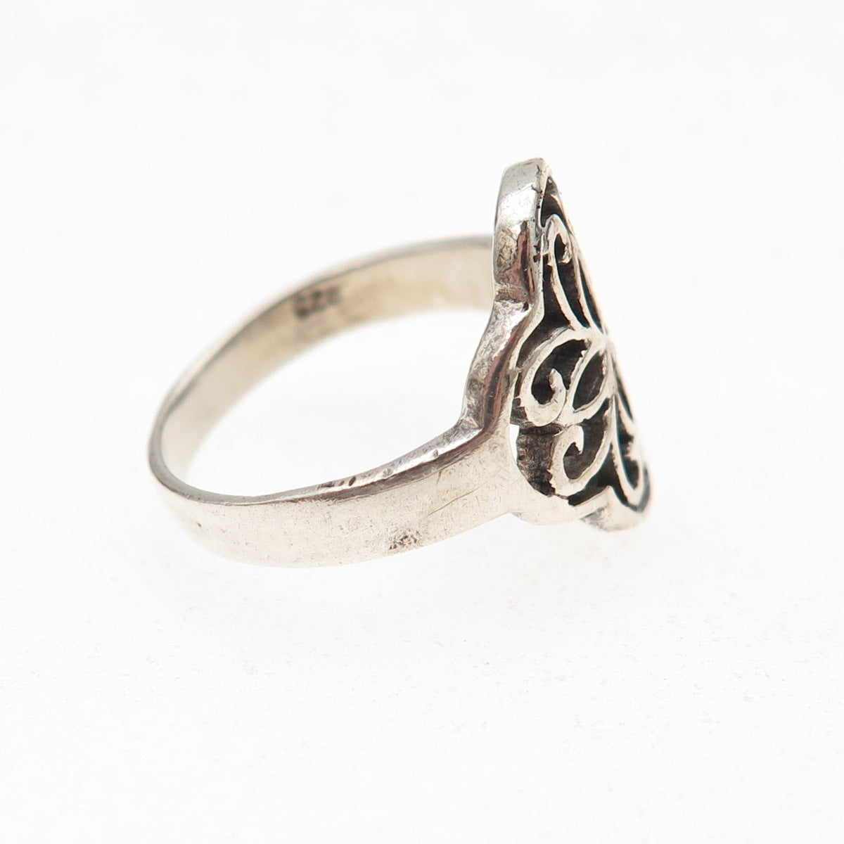 925 Sterling Silver Vintage Heart Cross Oxidized Ring Size 3.75