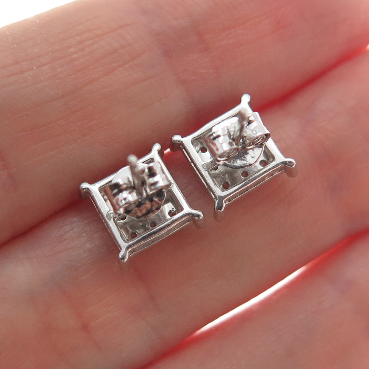 925 Sterling Silver Round-Cut Shaped C Z Sparkle Square Stud Earrings