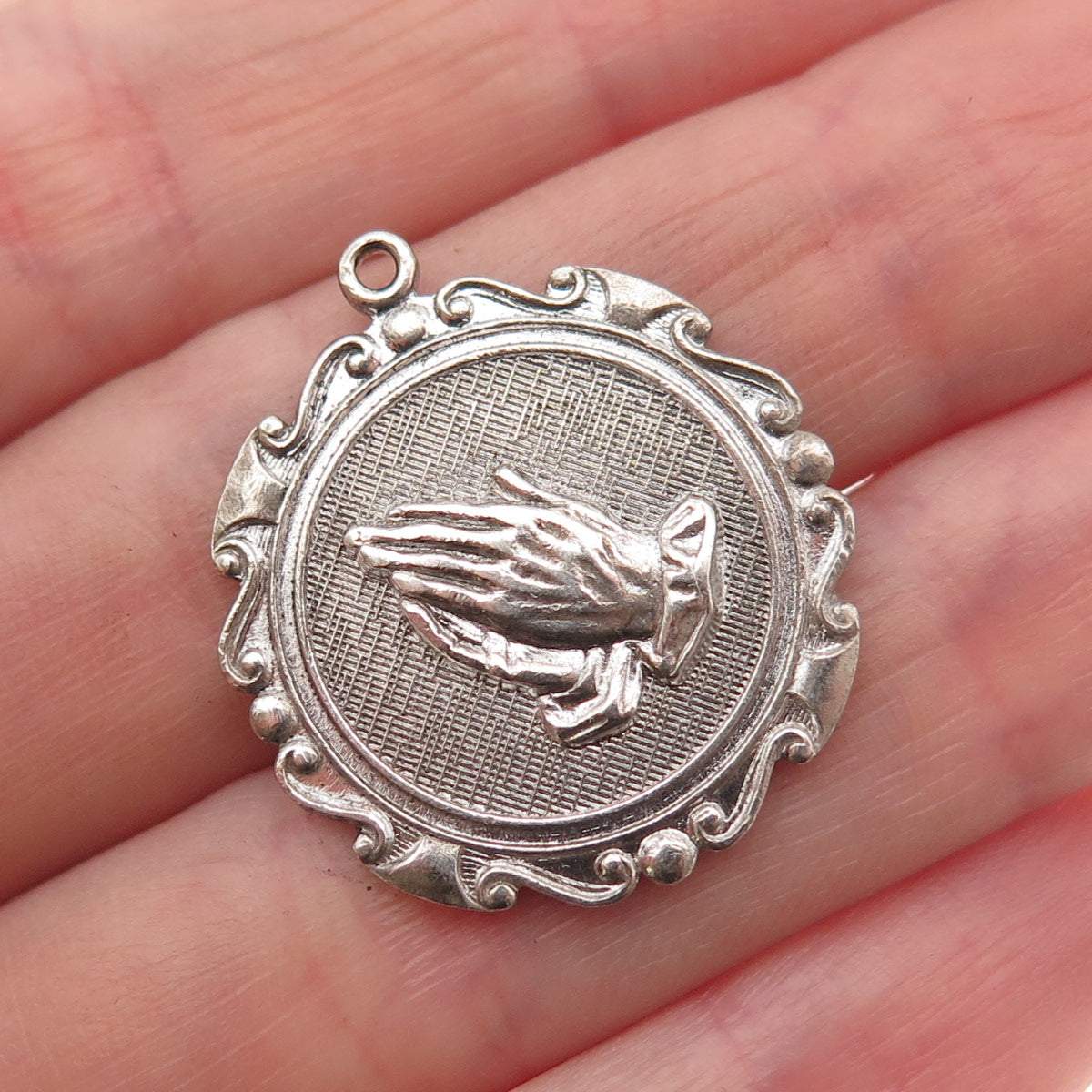 925 Sterling Silver Vintage Prayer Hands Oxidized Charm Pendant