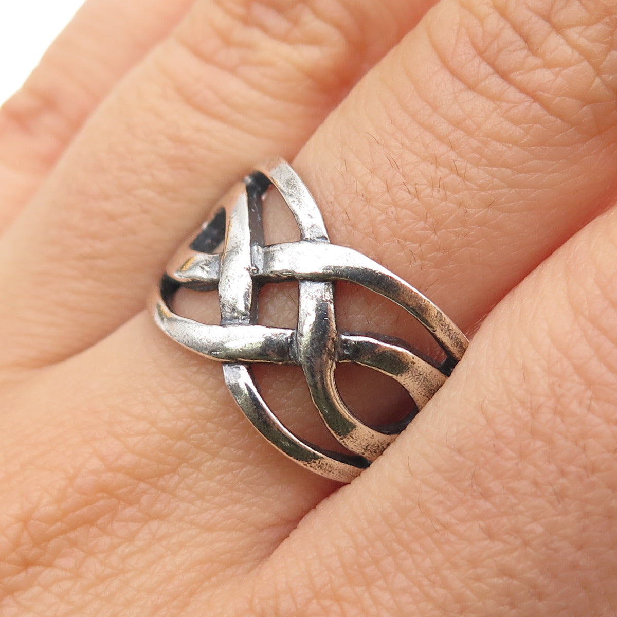 925 Sterling Silver Vintage Celtic Woven Oxidized Ring Size 9