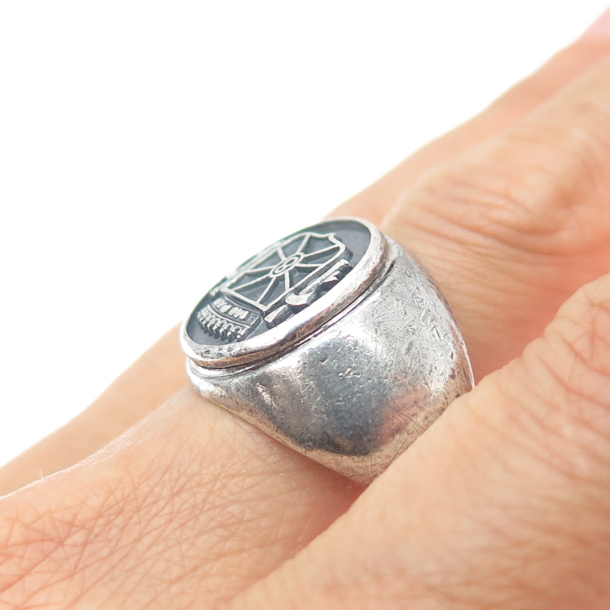 925 Sterling Silver Vintage Coat of Arms of Navarre Oxidized Signet Ring Size 10