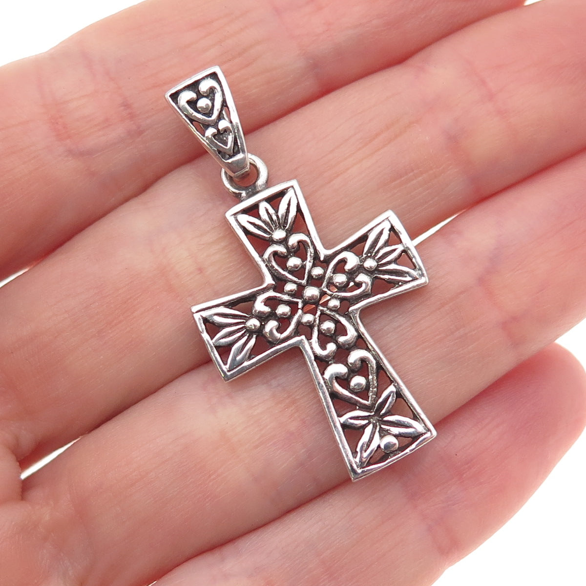 Charles Winston 925 Sterling Silver Vintage Heart Floral Cross Charm Pendant