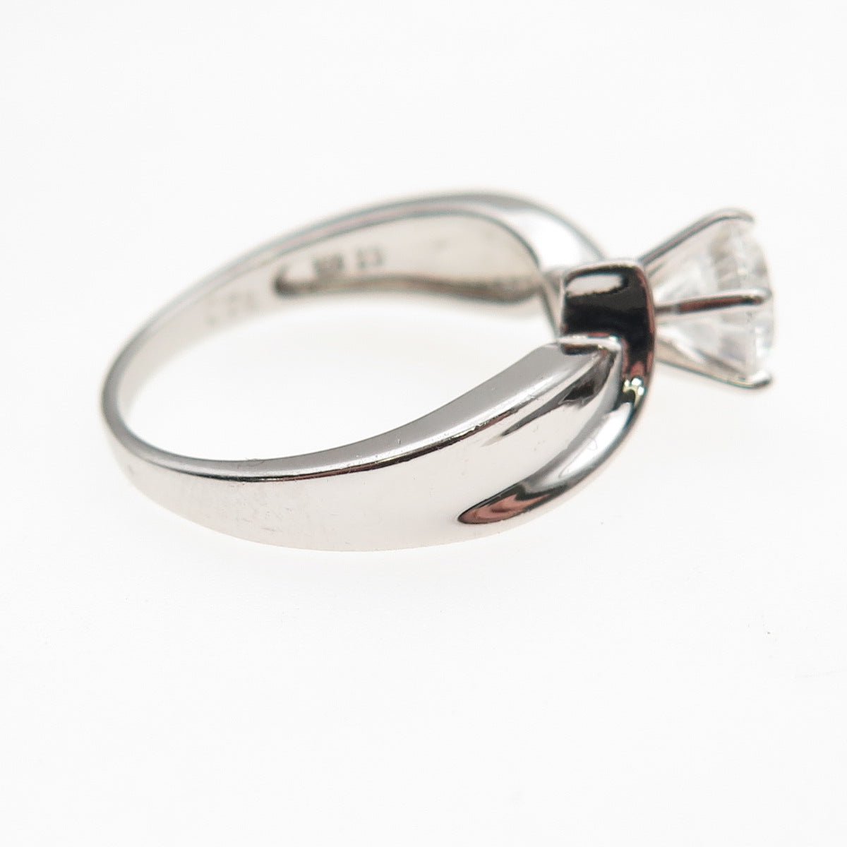 925 Sterling Silver Round-Cut C Z Engagement Bypass Ring Size 7.25