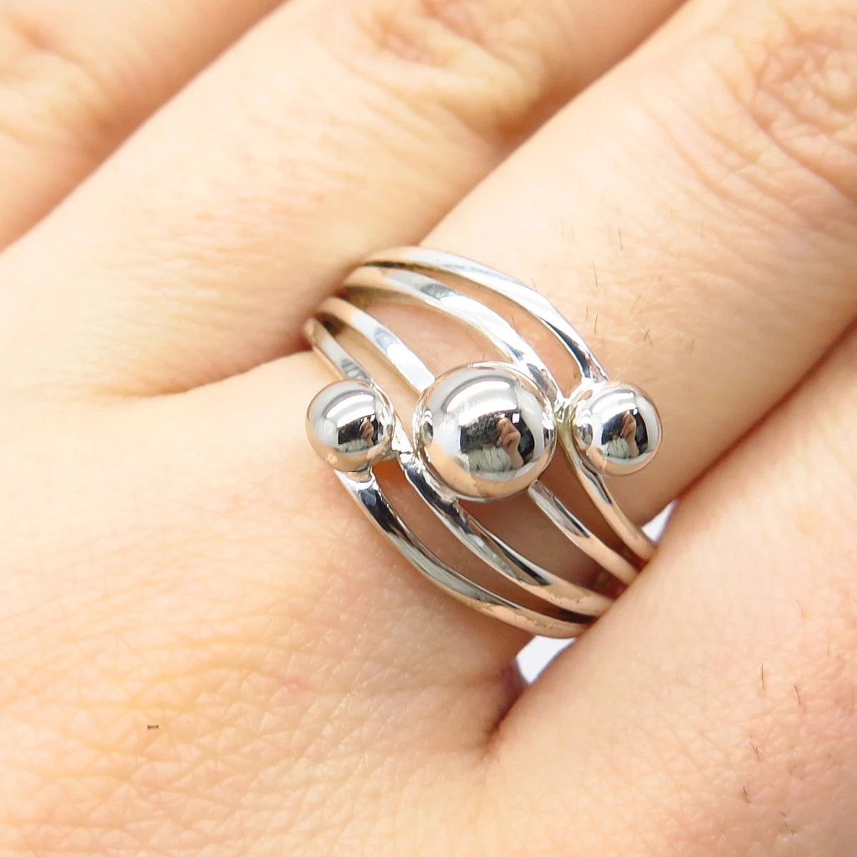 925 Sterling Silver Vintage Ball Wavy Ring Size 7.75