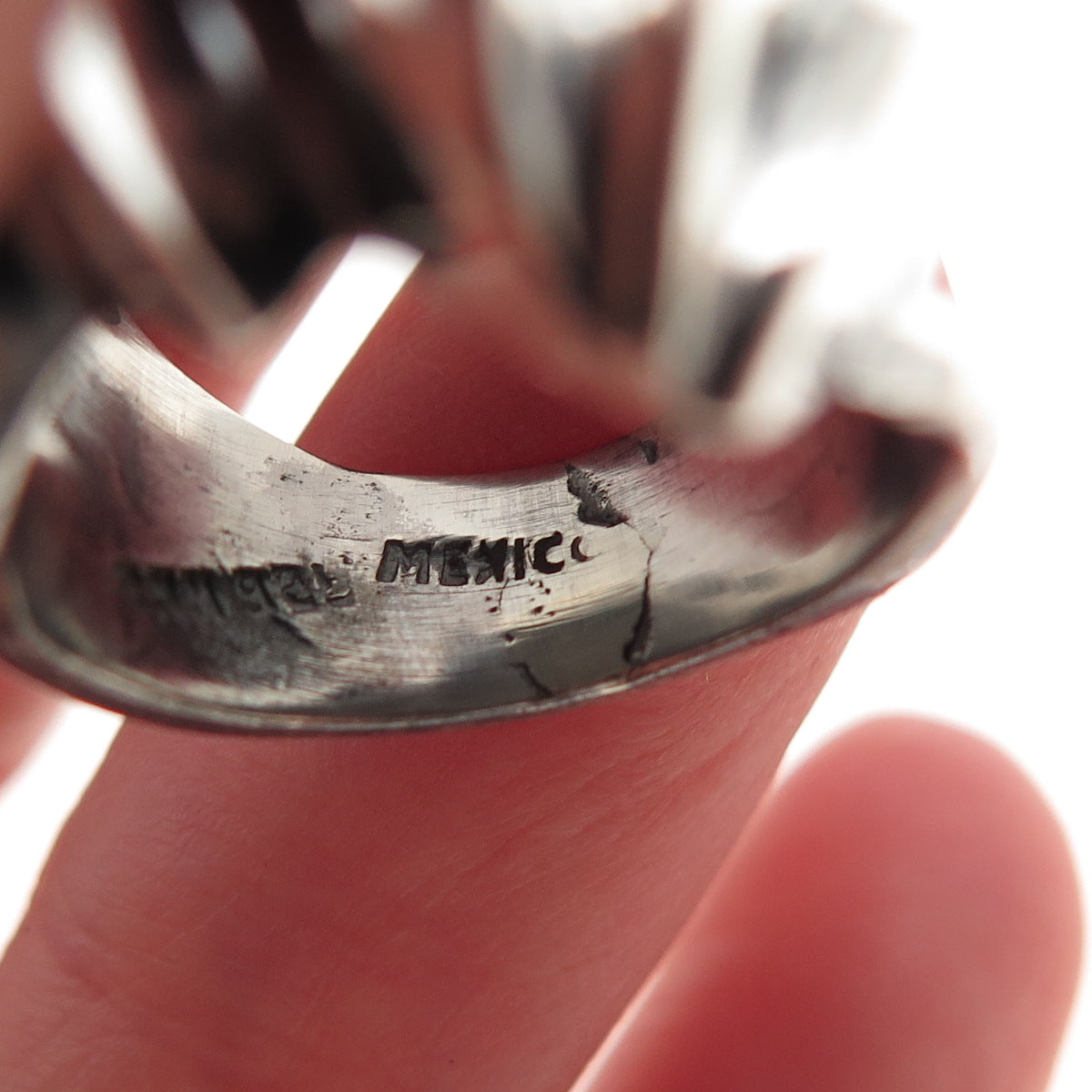 925 Sterling Silver Vintage Mexico Modernist Ribbed Oxidized Ring Size 6.25