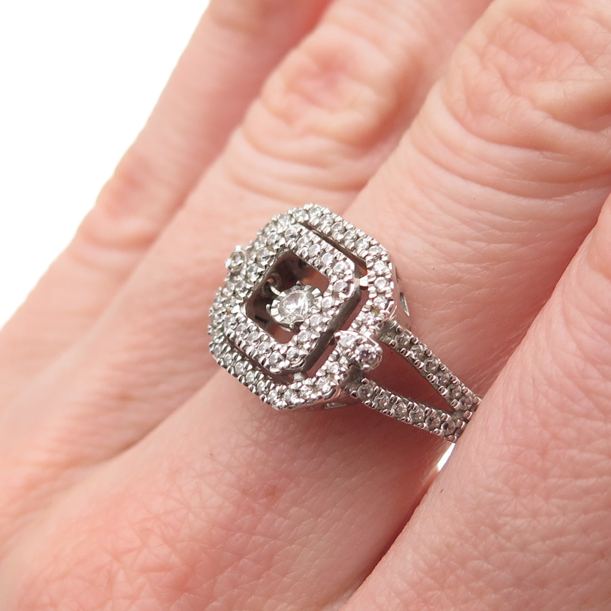 925 Sterling Silver Round-Cut C Z Promise Ring Size 7