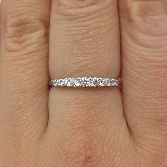 925 Sterling Silver Round-Cut Graduated C Z Promise Ring Size 7.25