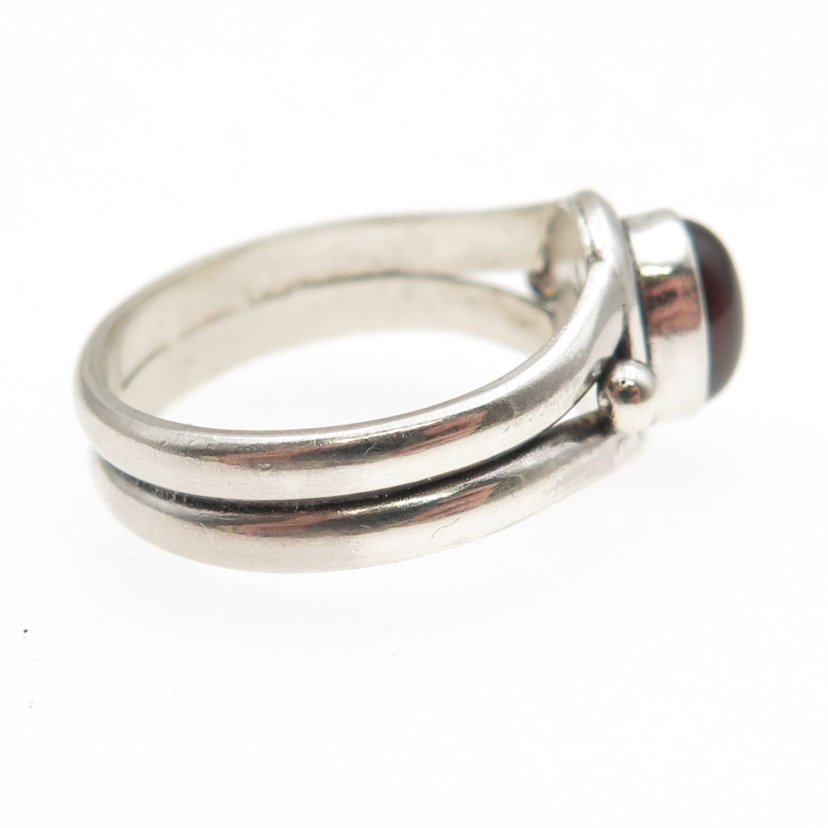 925 Sterling Silver Vintage Real Red Garnet Modernist Oxidized Ring Size 9